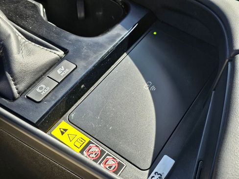 Used 2025 Lexus ES 300h w/ Premium Package FWD image 36
