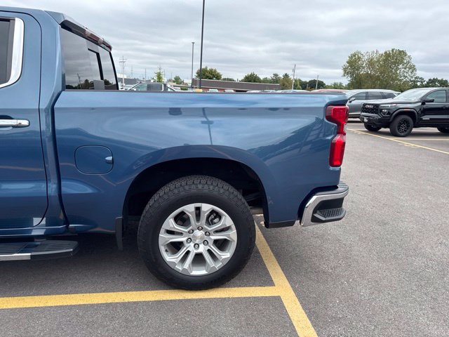 Used 2024 Chevrolet Silverado 1500 LTZ w/ LTZ Premium Package AWD/4WD image 9