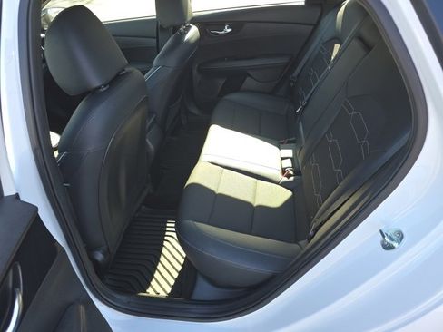 Used 2024 Kia Forte GT-Line image 5