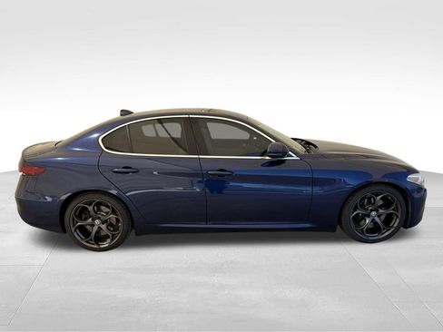 Used 2017 Alfa Romeo Giulia Ti w/ TI Lusso Light Wood Package RWD image 4