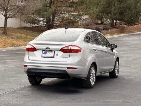 Used 2014 Ford Fiesta Titanium image 4