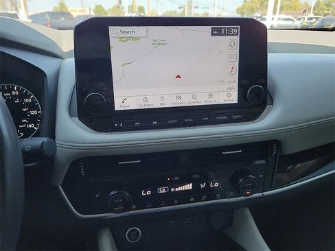 Used 2023 Nissan Rogue SL w/ SL Premium Package image 22