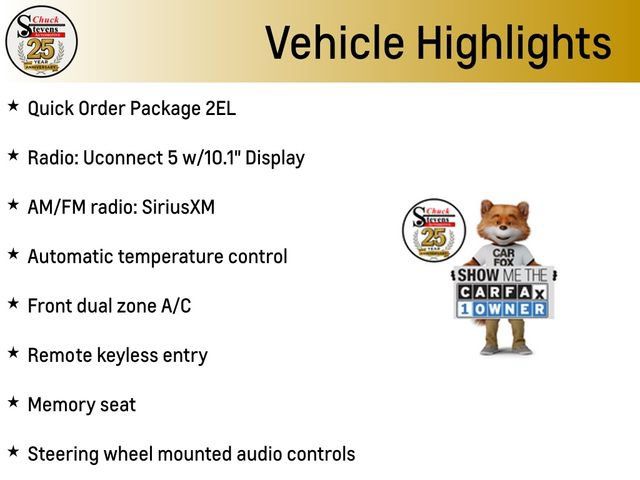 Used 2023 Chrysler Pacifica Touring-L FWD image 5