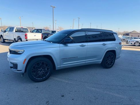 Used 2023 Jeep Grand Cherokee L Summit image 12