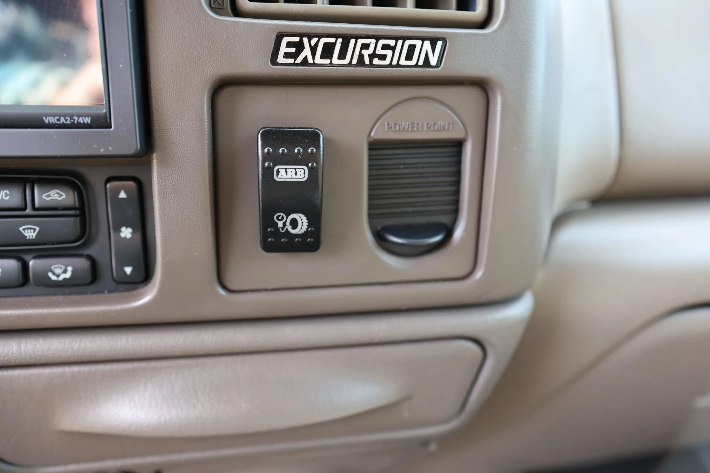 Used 2002 Ford Excursion Limited AWD/4WD image 44