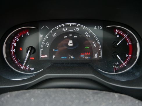Used 2025 Toyota RAV4 XLE w/ Convenience Package AWD/4WD image 17