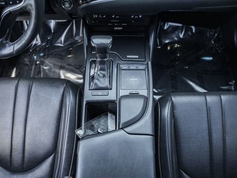 Used 2019 Lexus ES 350 F Sport w/ Accessory Package FWD image 29