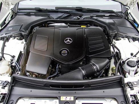 Used 2023 Mercedes-Benz C 300 4MATIC Sedan image 25