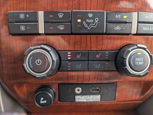 Used 2009 Ford F150 Lariat AWD/4WD image 4