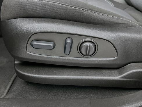 Used 2023 Chevrolet Blazer LT w/ Convenience Package image 19