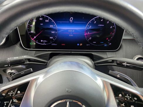 Used 2025 Mercedes-Benz C 300 Sedan image 21