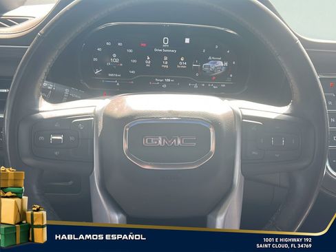 Used 2023 GMC Yukon SLT image 18