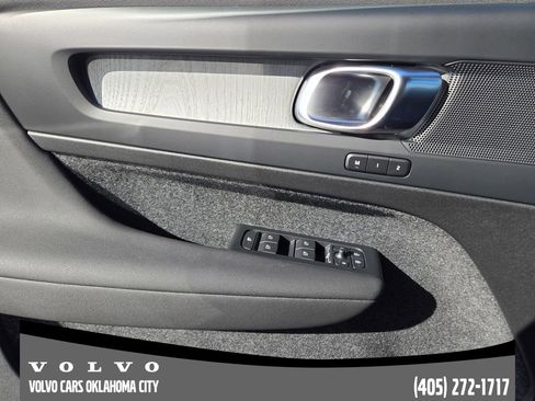 New 2026 Volvo XC40 B4 Core w/ Protection Package Premier image 22