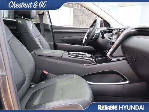 Certified 2023 Hyundai Tucson Limited AWD/4WD image 10