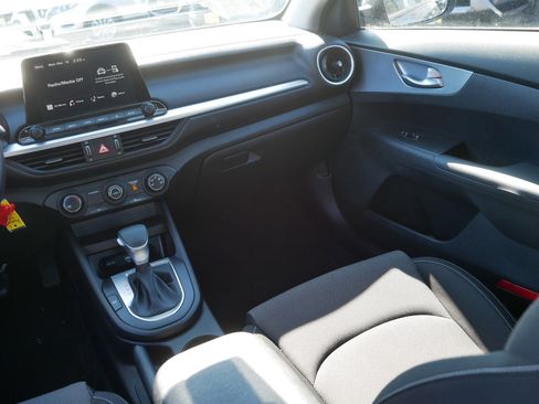 Certified 2023 Kia Forte LXS image 11