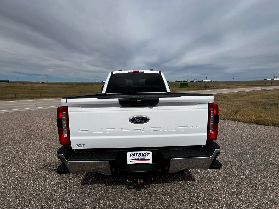 Used 2023 Ford F250 XL w/ 360-Degree Camera Package AWD/4WD image 4