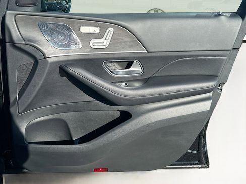 Used 2023 Mercedes-Benz GLE 350 w/ Premium Package image 34