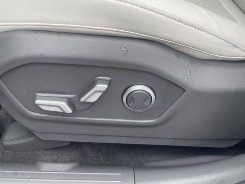 Used 2025 Hyundai Santa Fe SEL FWD image 17