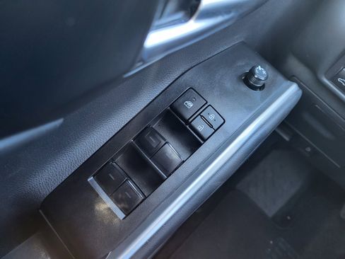 Used 2025 Toyota Highlander XSE image 13