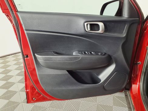 Certified 2026 Hyundai Venue SEL FWD image 16