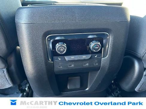 New 2026 Chevrolet Suburban Premier image 22