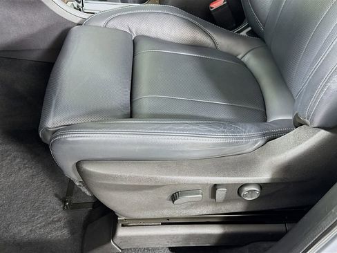 Used 2022 Subaru Ascent Touring w/ Popular Package #2A AWD/4WD image 23