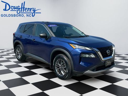 Used 2023 Nissan Rogue S AWD/4WD image 7