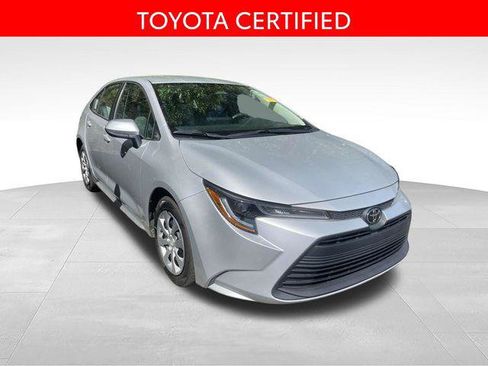 Certified 2023 Toyota Corolla LE image 1
