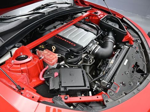 Used 2021 Chevrolet Camaro LT w/ RS Package image 45