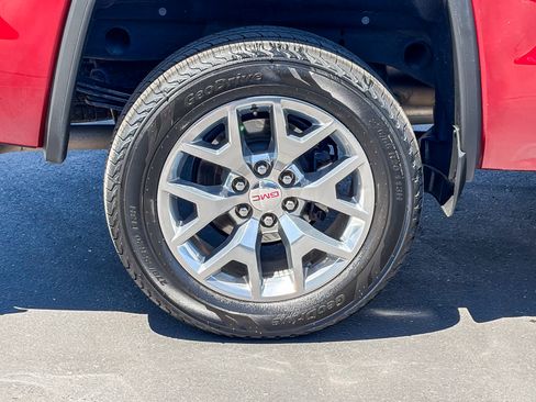 Used 2018 GMC Sierra 1500 SLT AWD/4WD image 10