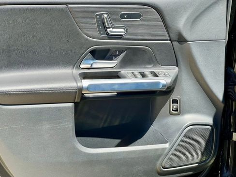 Certified 2023 Mercedes-Benz GLB 250 4MATIC image 27