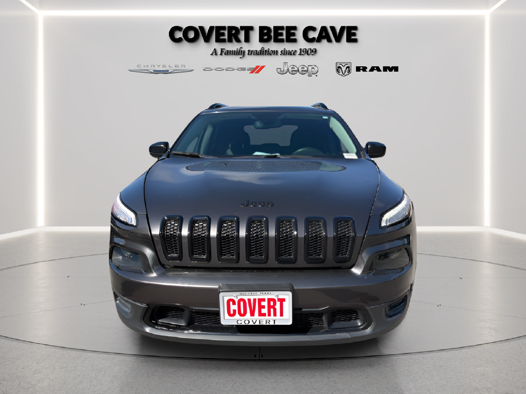 Used 2016 Jeep Cherokee Sport FWD image 3