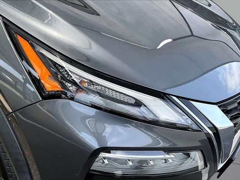 Used 2023 Nissan Rogue SV FWD image 28