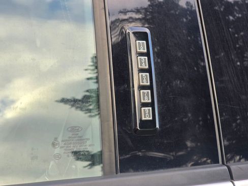 Used 2018 Ford F150 Lariat w/ Equipment Group 502A Luxury image 11