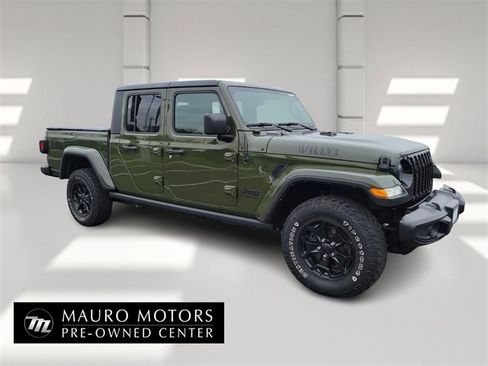 Used 2022 Jeep Gladiator Willys image 1