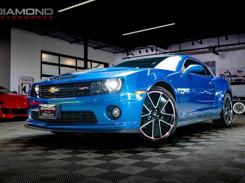 Used 2013 Chevrolet Camaro SS w/ Hot Wheels Special Edition image 26