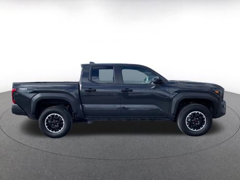 Used 2025 Toyota Tacoma TRD Off-Road image 16