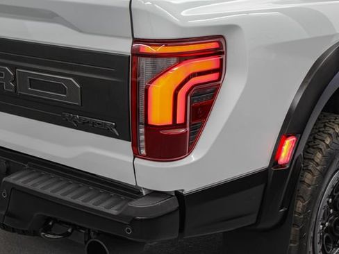 Used 2025 Ford F150 Raptor AWD/4WD image 10