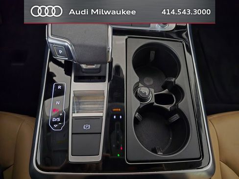 Used 2023 Audi Q8 Premium w/ Convenience Package AWD/4WD image 31