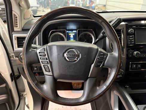 Used 2017 Nissan Titan Platinum Reserve AWD/4WD image 11