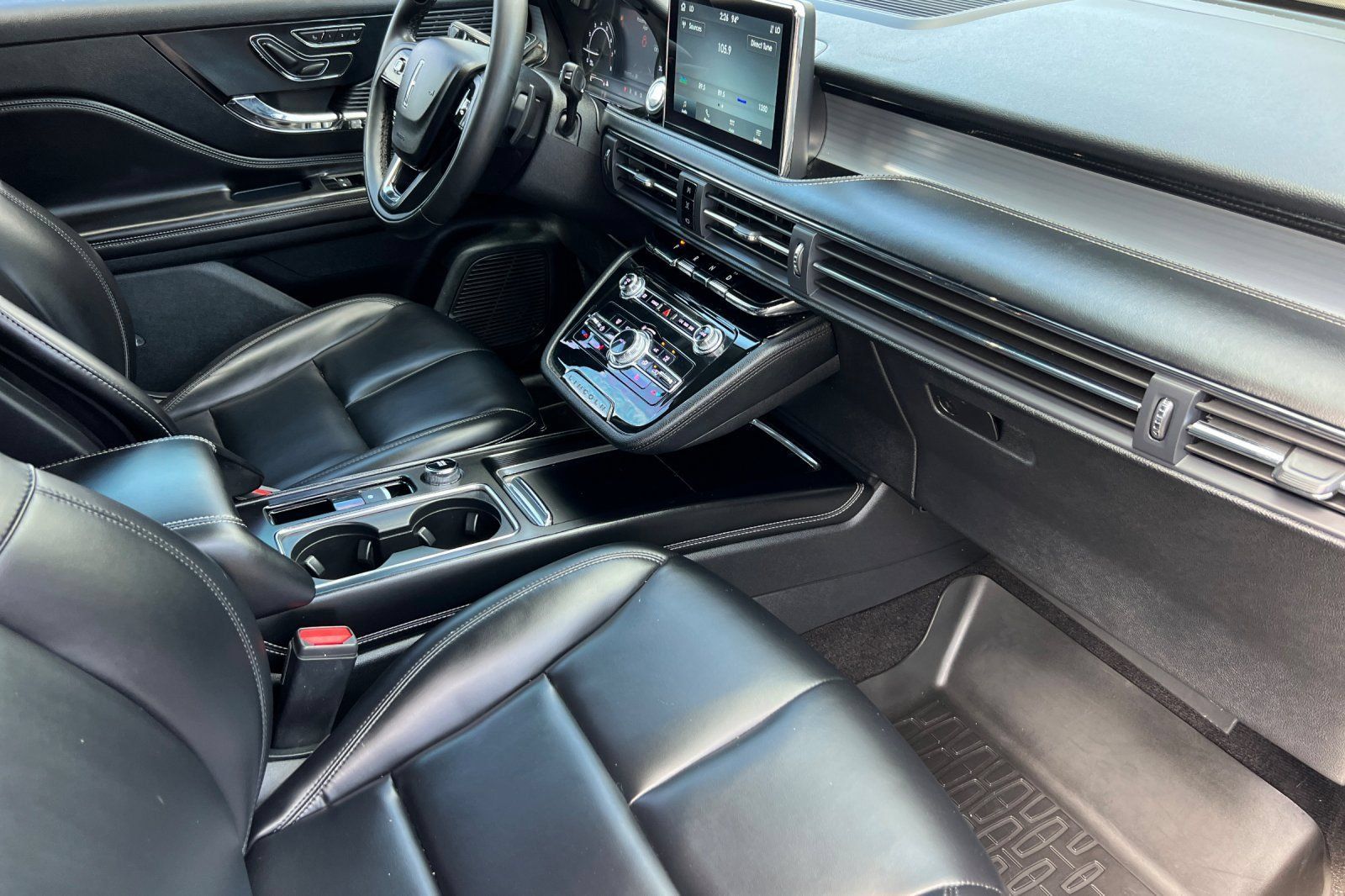 Used 2022 Lincoln Corsair FWD image 16