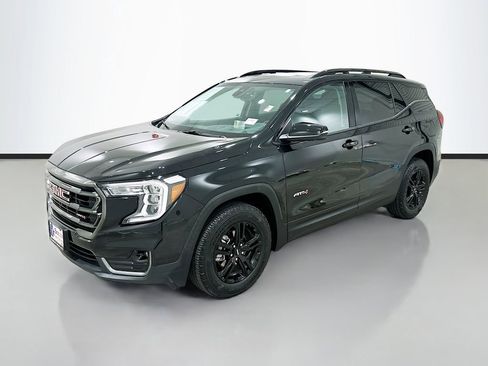 Used 2024 GMC Terrain AT4 w/ Infotainment Package II AWD/4WD image 3