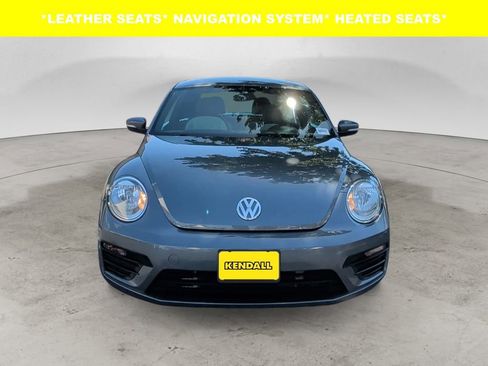 Used 2017 Volkswagen Beetle 1.8T Classic FWD image 8