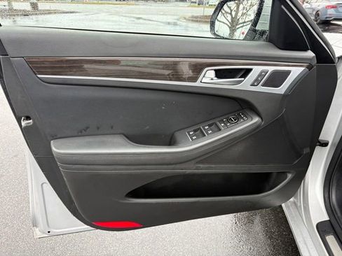 Used 2019 Genesis G80 3.8 image 26