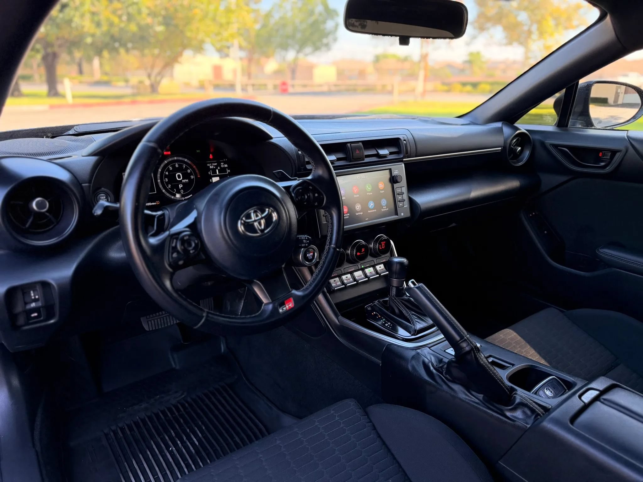 Used 2022 Toyota GR86 w/ ALL Weather Mat Package (TMS) RWD image 18