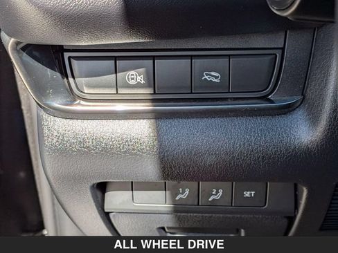Certified 2025 MAZDA CX-30 AWD 2.5 S w/ Preferred Package image 19