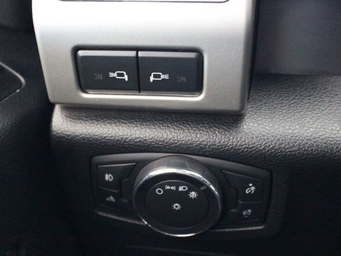 Used 2017 Ford F150 Lariat w/ Equipment Group 502A Luxury AWD/4WD image 31