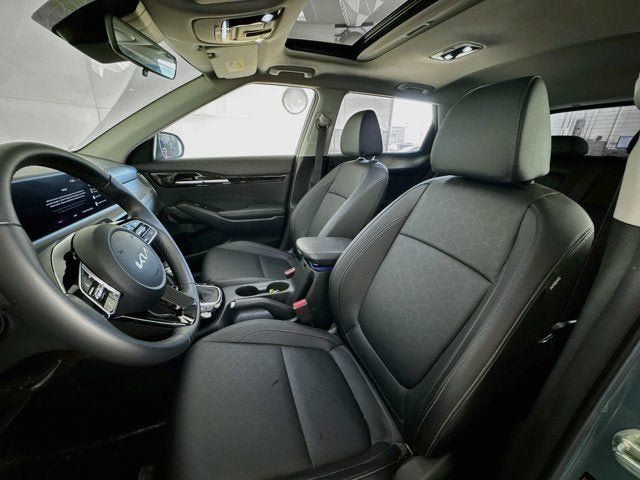 Certified 2024 Kia Seltos EX AWD/4WD image 21