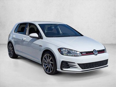 Used 2018 Volkswagen GTI S image 3