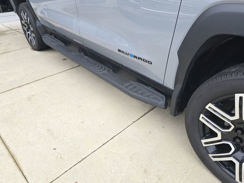 New 2026 Chevrolet Silverado EV LT AWD/4WD image 15